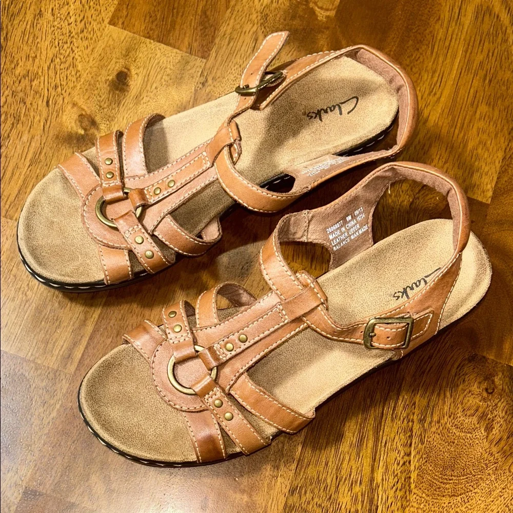 Clarks Women's Tan Leather Sandals